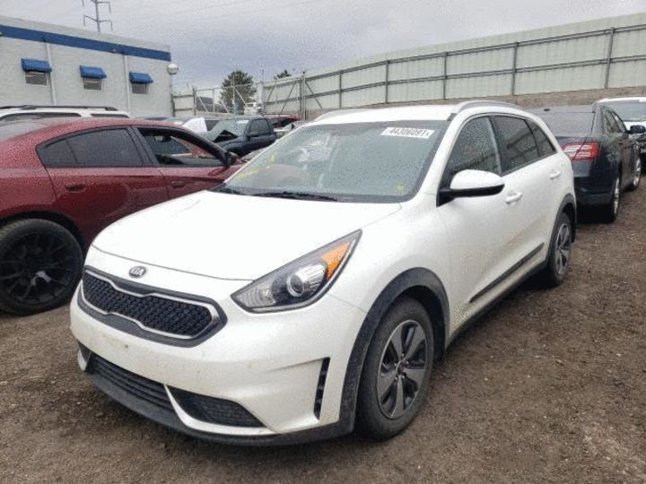 Продам Kia Niro 2017 года в Киеве