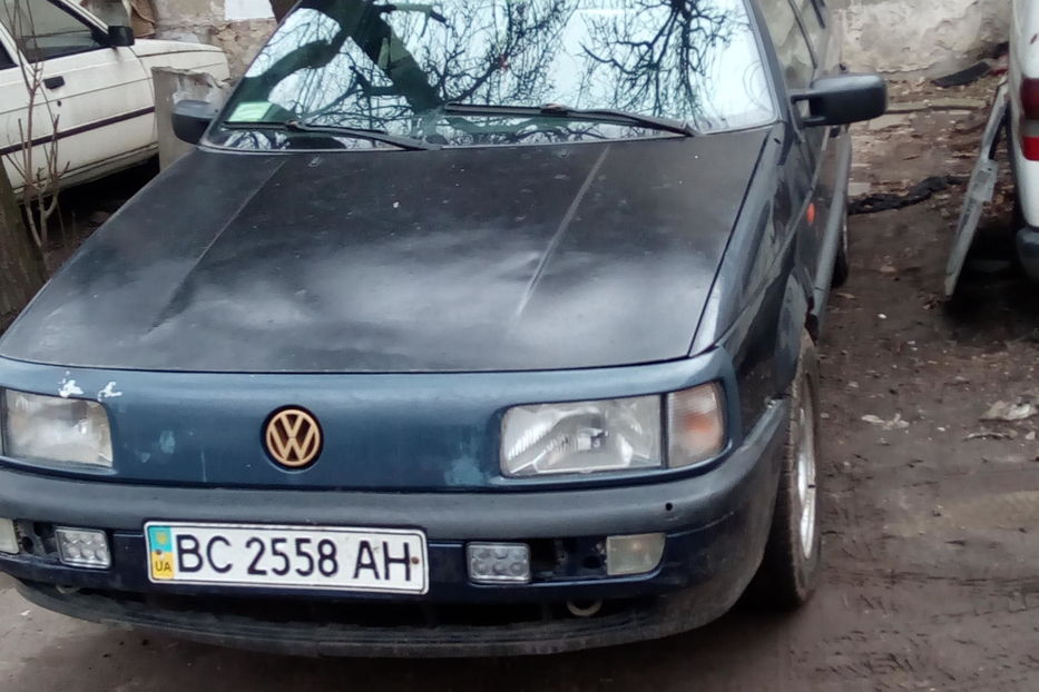 Продам Volkswagen Passat B3 1990 года в Львове