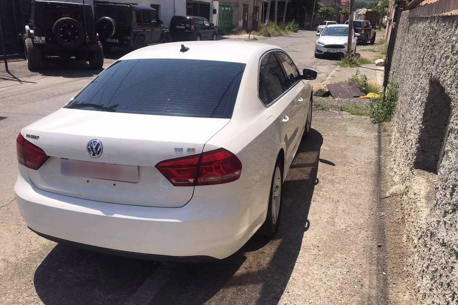 Продам Volkswagen Passat B8 2014 года в Киеве