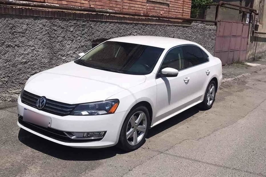 Продам Volkswagen Passat B8 2014 года в Киеве