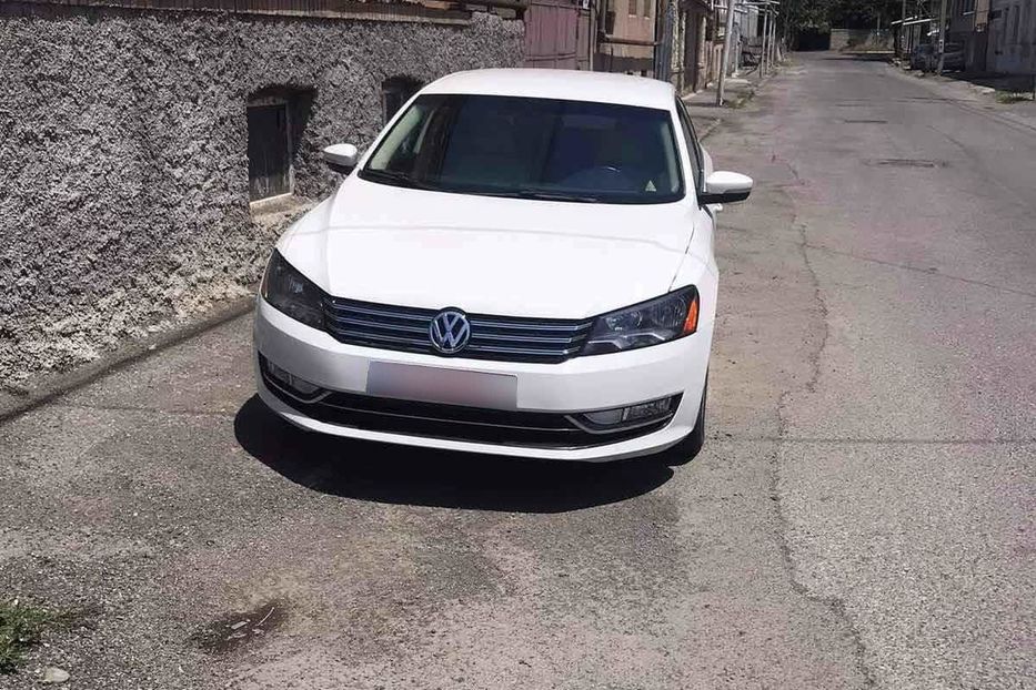 Продам Volkswagen Passat B8 2014 года в Киеве