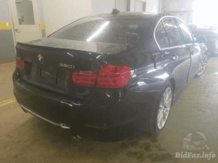 Продам BMW 320 2015 года в Киеве