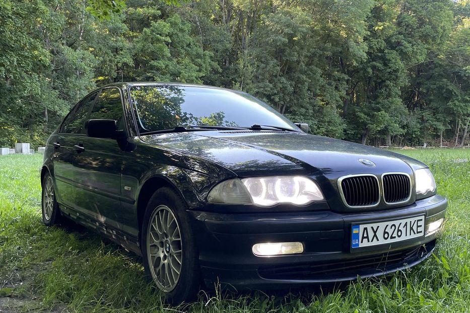 Продам BMW 320 2000 года в Харькове