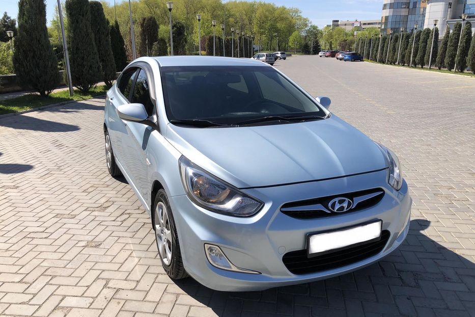 Продам Hyundai Accent  2011 года в Киеве