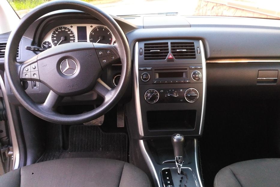 Продам Mercedes-Benz B 200 Sport 2009 года в Черновцах