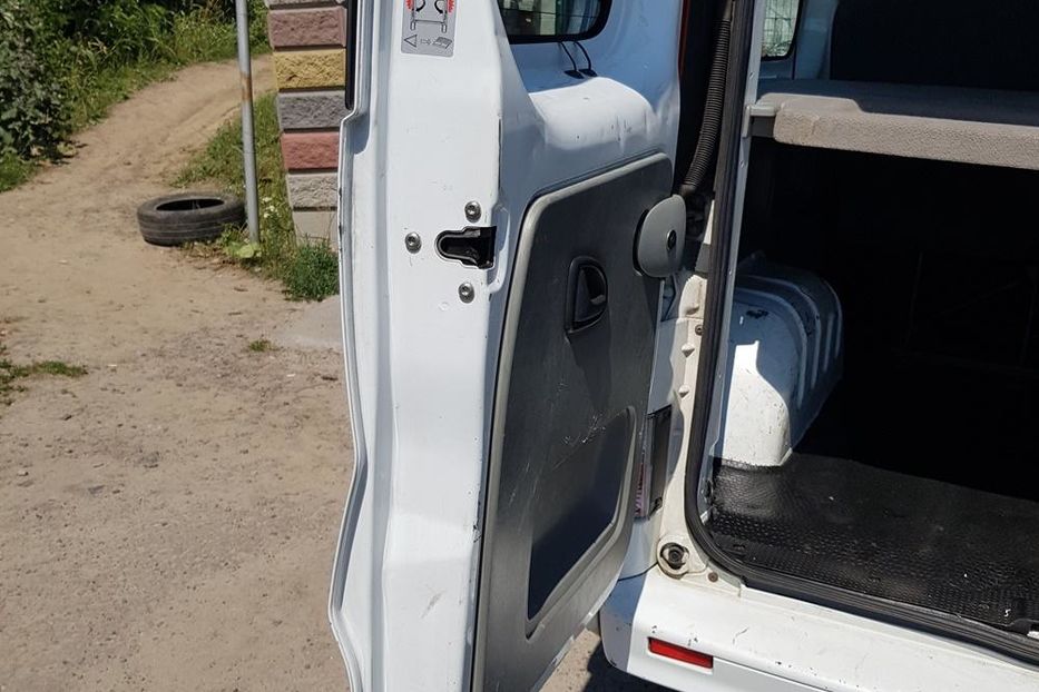 Продам Renault Trafic пасс. 2011 года в Ровно