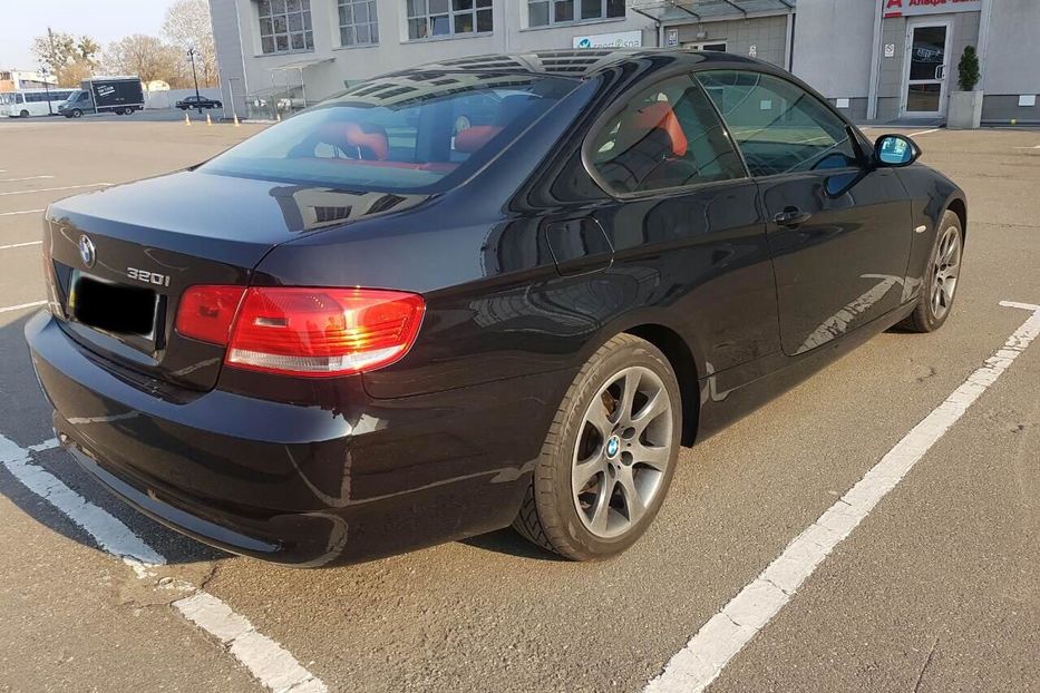 Продам BMW 320 2007 года в Киеве