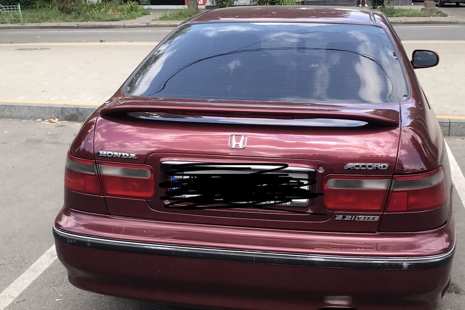 Продам Honda Accord 1998 года в Киеве