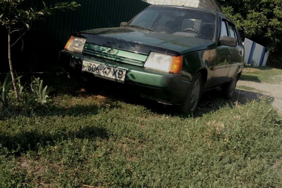 Продам ЗАЗ 1103 Славута 2003 года в г. Чугуев, Харьковская область