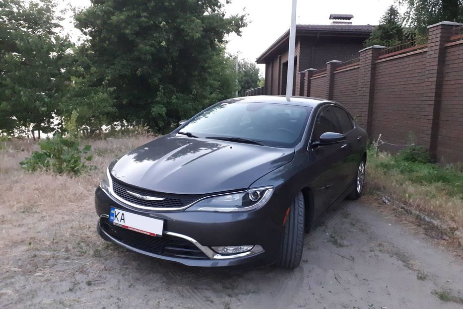 Продам Chrysler 200 200с 2014 года в Киеве