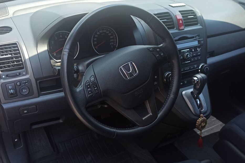 Продам Honda CR-V 2011 года в Киеве