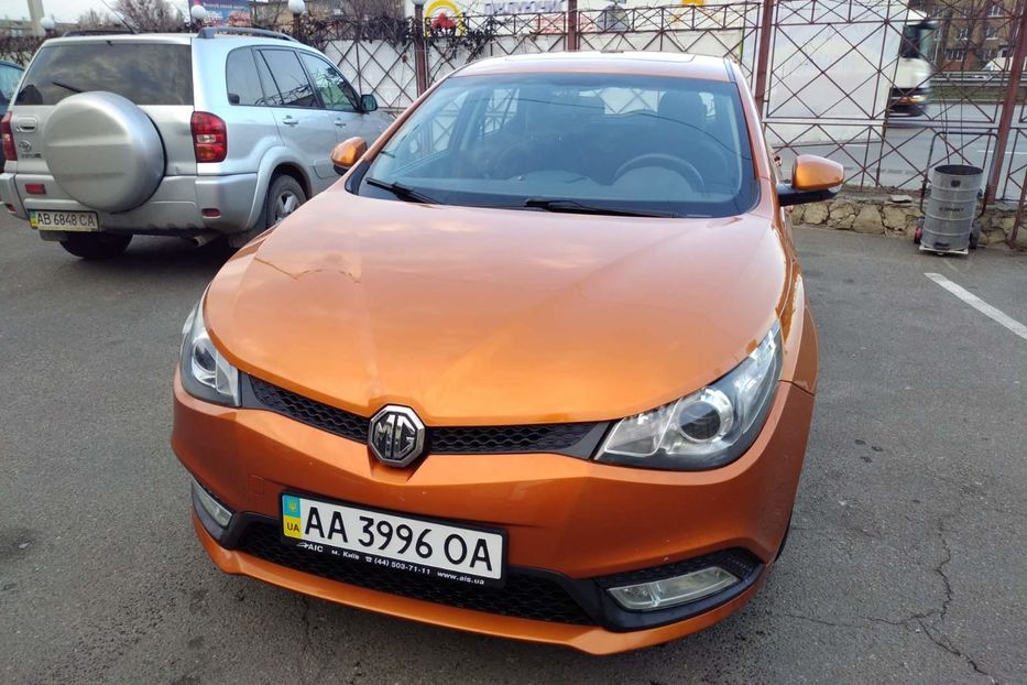 Продам MG 5 2013 года в Киеве