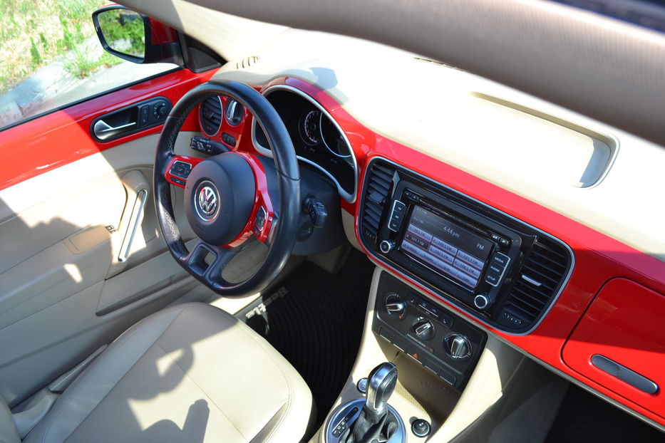 Продам Volkswagen Beetle 2014 года в Киеве