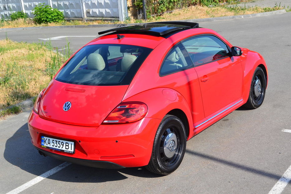 Продам Volkswagen Beetle 2014 года в Киеве