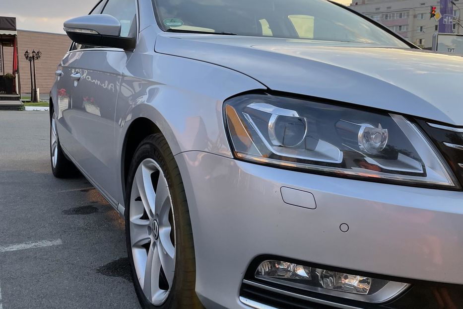 Продам Volkswagen Passat B7 2013 года в Киеве