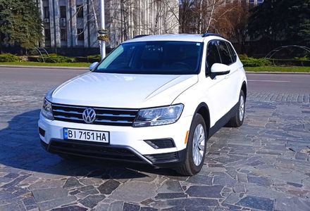 Продам Volkswagen Tiguan S 2018 года в г. Кременчуг, Полтавская область