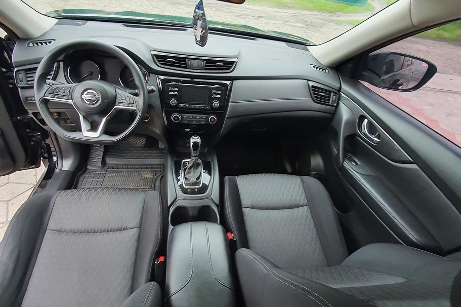 Продам Nissan Rogue 2017 года в г. Славянск, Донецкая область