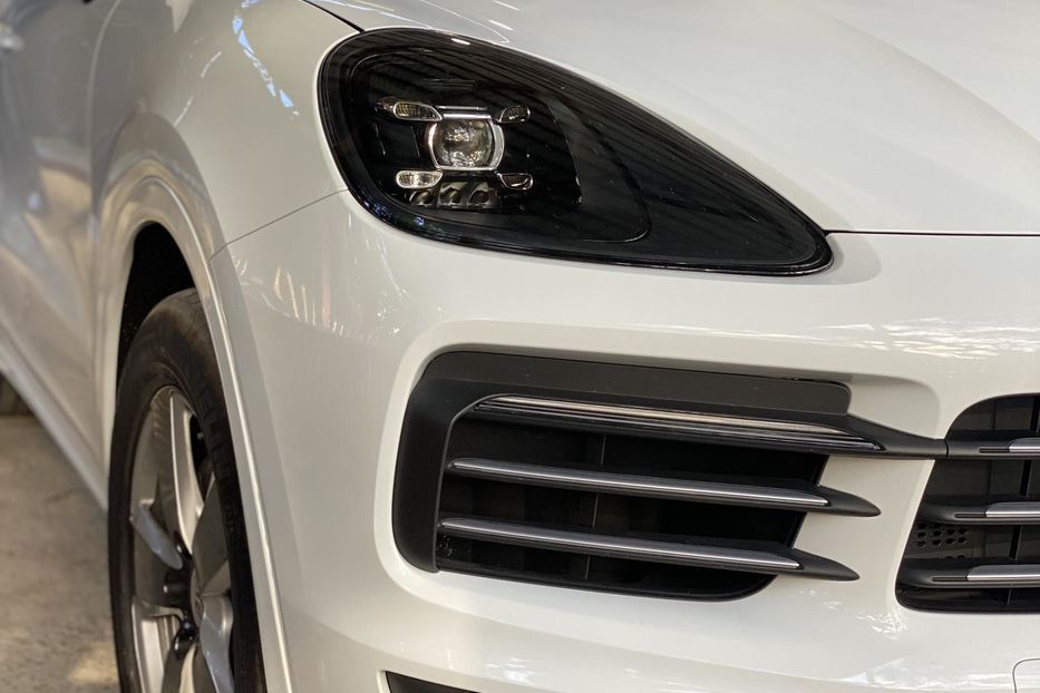 Продам Porsche Cayenne 2018 года в Киеве