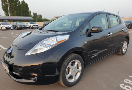 Продам Nissan Leaf SV 2013 года в Киеве