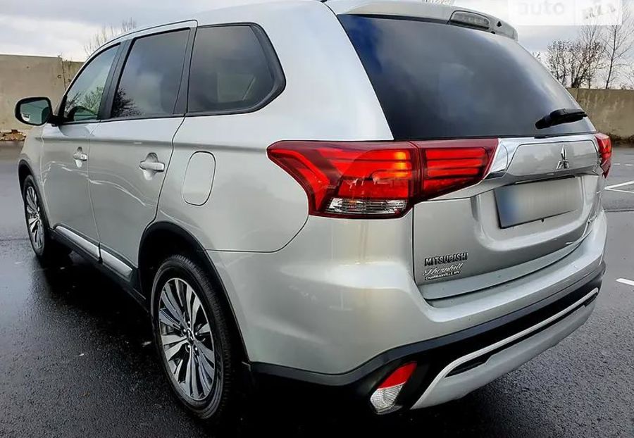 Продам Mitsubishi Outlander 2018 года в Киеве