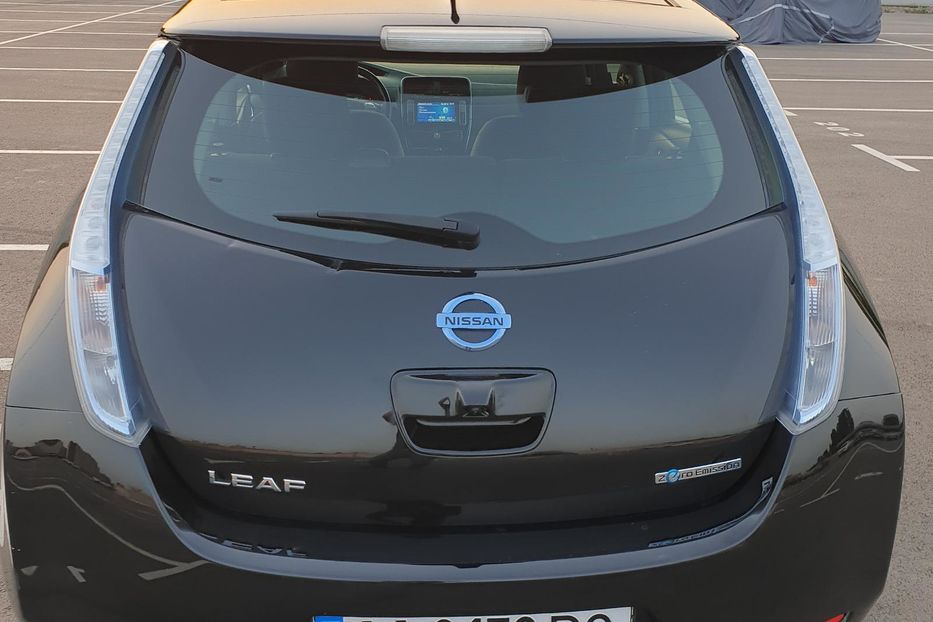 Продам Nissan Leaf SV 2013 года в Киеве