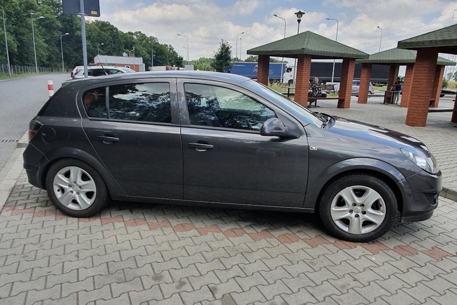 Продам Opel Astra H Н 2012 года в Запорожье