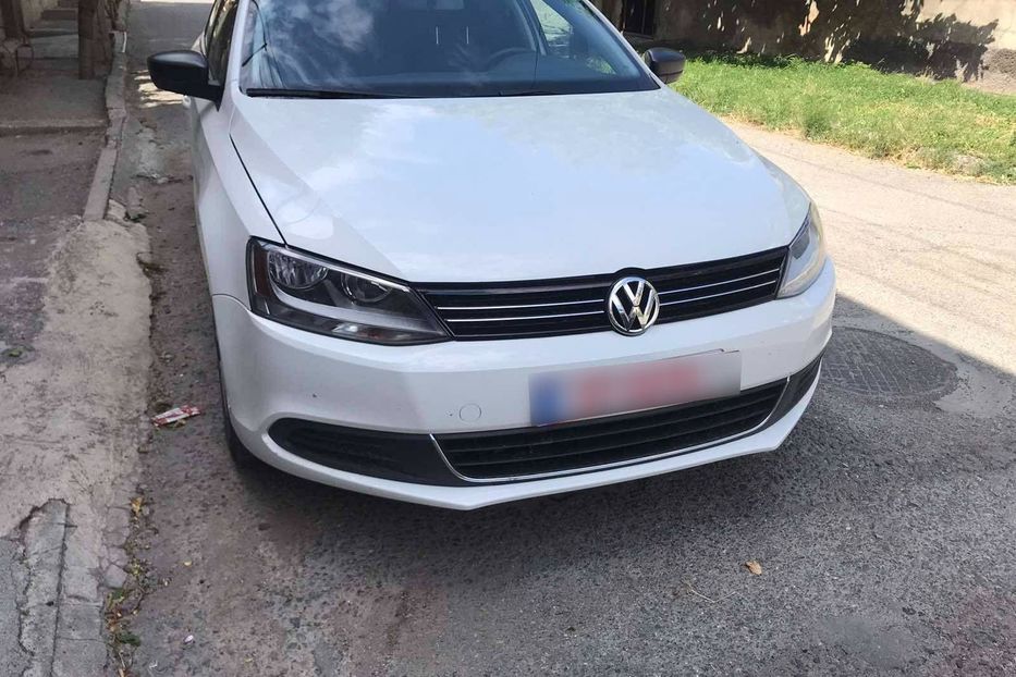 Продам Volkswagen Jetta 2017 года в Киеве