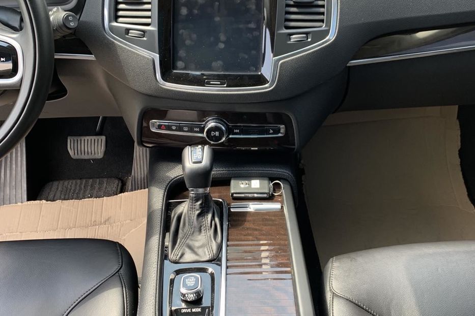 Продам Volvo XC90 Т5 2018 года в Тернополе