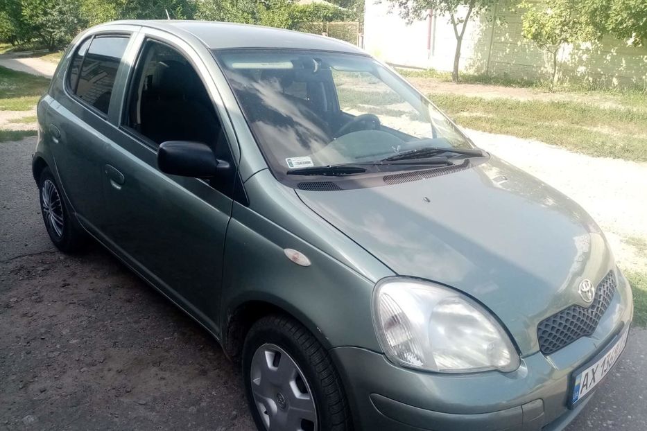 Продам Toyota Yaris 2004 года в г. Чугуев, Харьковская область