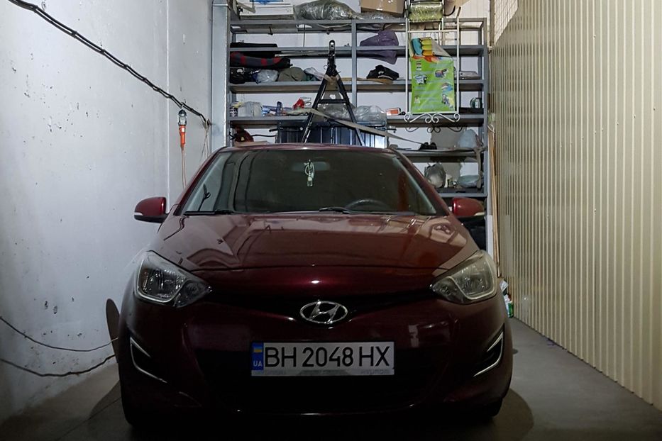 Продам Hyundai i20 2014 года в Одессе