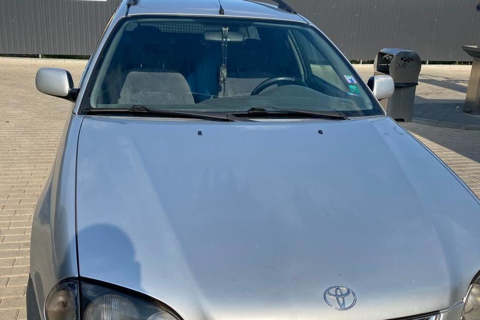 Продам Toyota Avensis 2000 года в Одессе