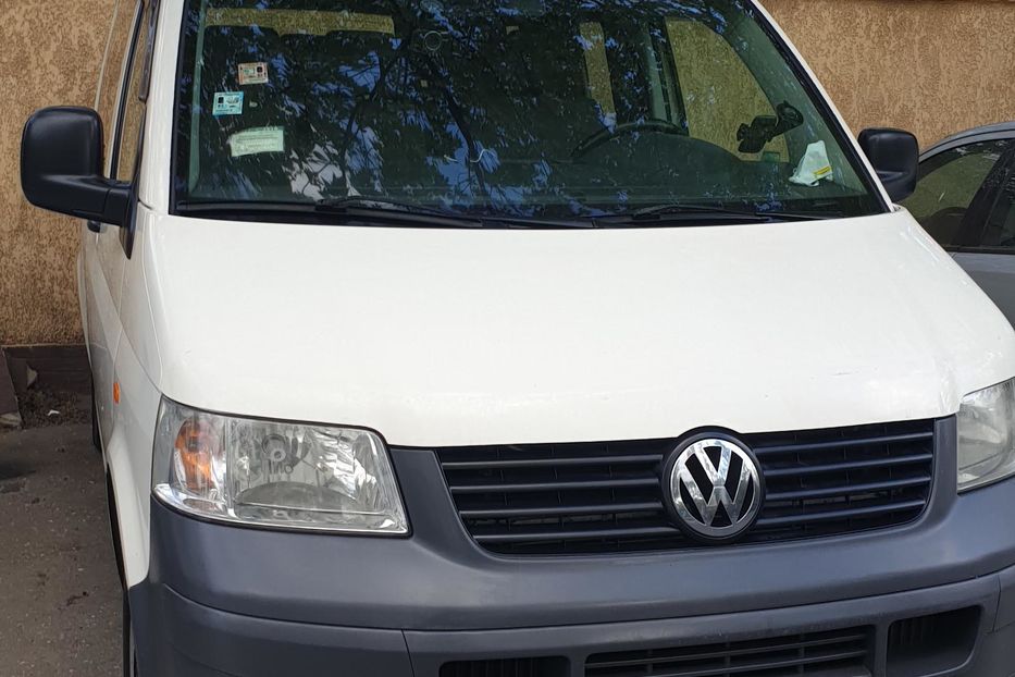 Продам Volkswagen T5 (Transporter) пасс. 2005 года в Одессе