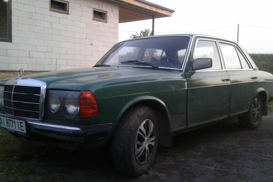 Продам Mercedes-Benz E-Class 1979 года в Ровно