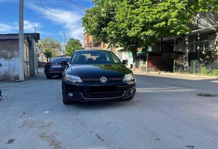 Продам Volkswagen Jetta 2014 года в Киеве