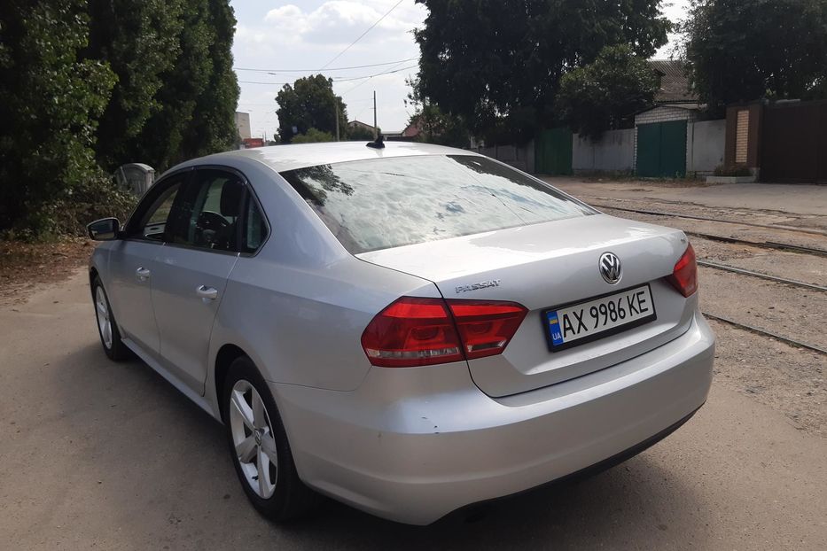 Продам Volkswagen Passat B7 2015 года в Харькове