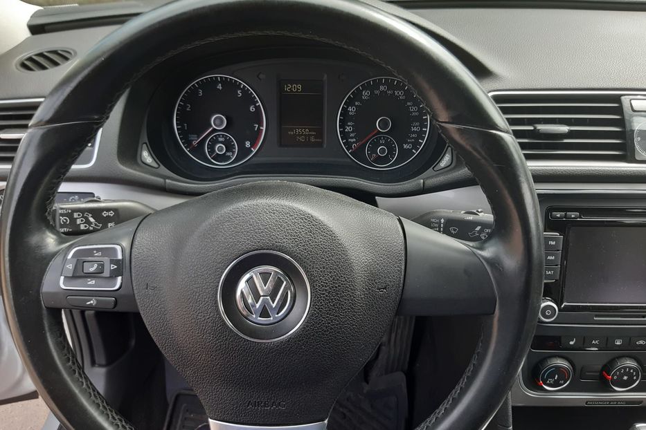 Продам Volkswagen Passat B7 2015 года в Харькове