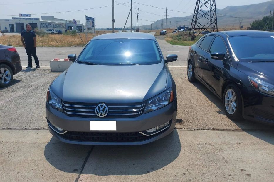 Продам Volkswagen Passat B7 2015 года в Киеве