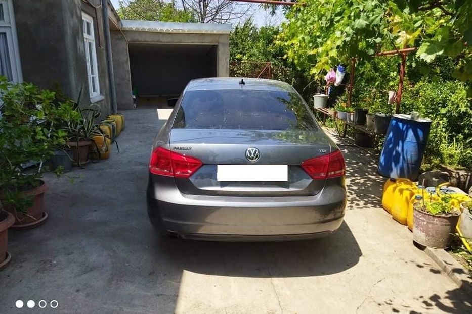 Продам Volkswagen Passat B7 2015 года в Киеве