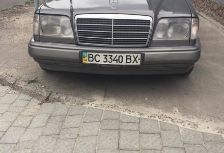 Продам Mercedes-Benz 220 1995 года в Львове