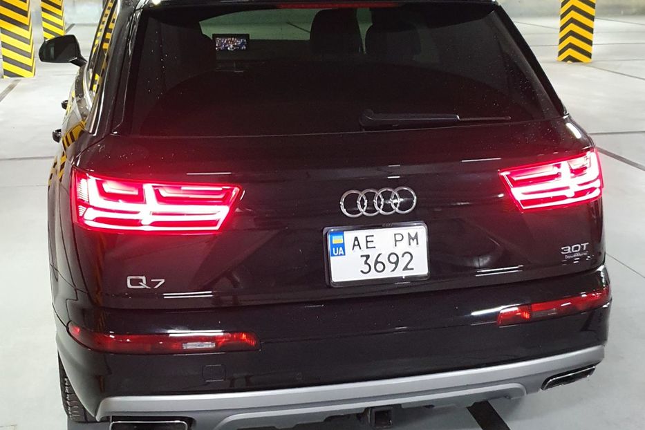 Продам Audi Q7 2018 года в Днепре