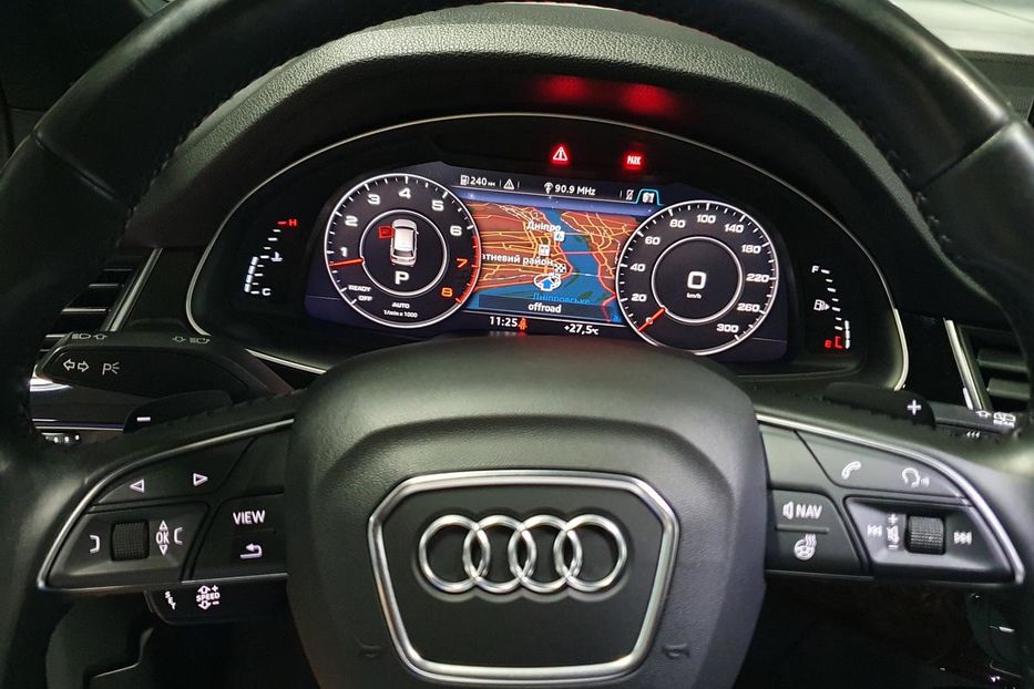 Продам Audi Q7 2018 года в Днепре