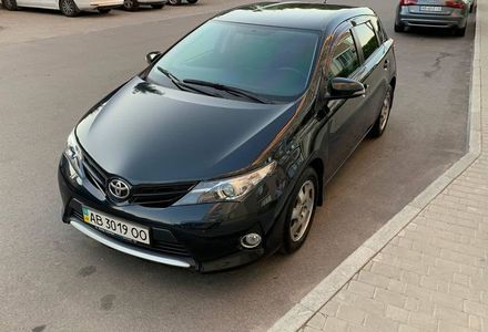 Продам Toyota Auris 2013 года в Виннице