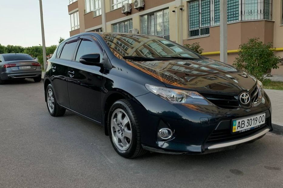 Продам Toyota Auris 2013 года в Виннице