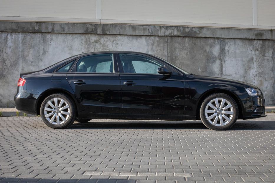 Продам Audi A4 2013 года в Львове