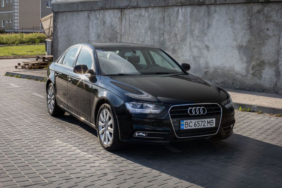 Продам Audi A4 2013 года в Львове