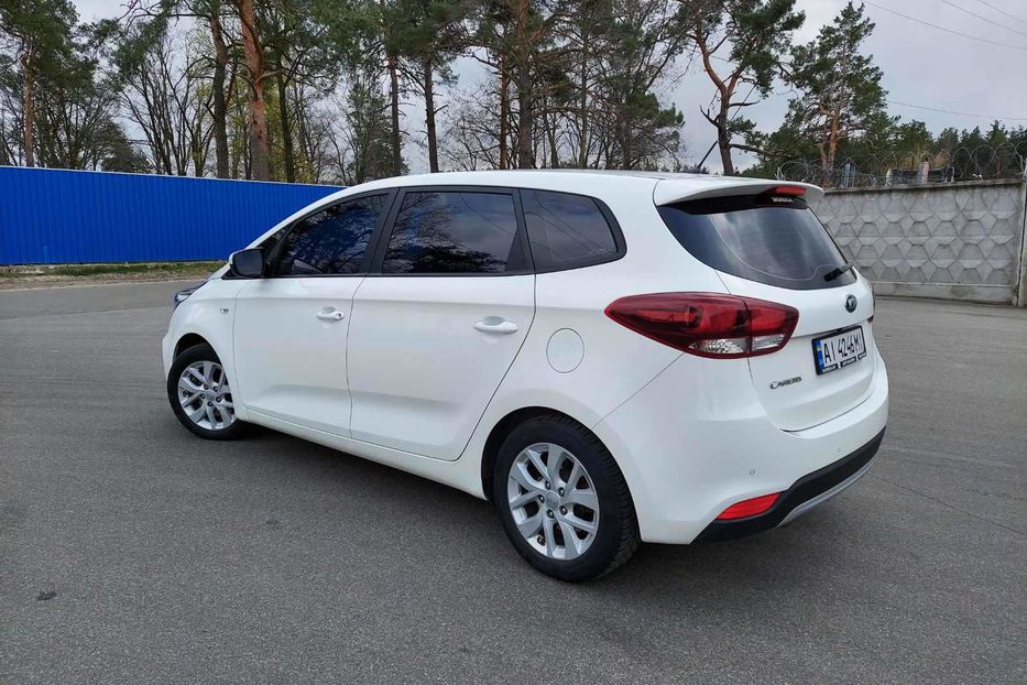 Продам Kia Carens 2016 года в Киеве