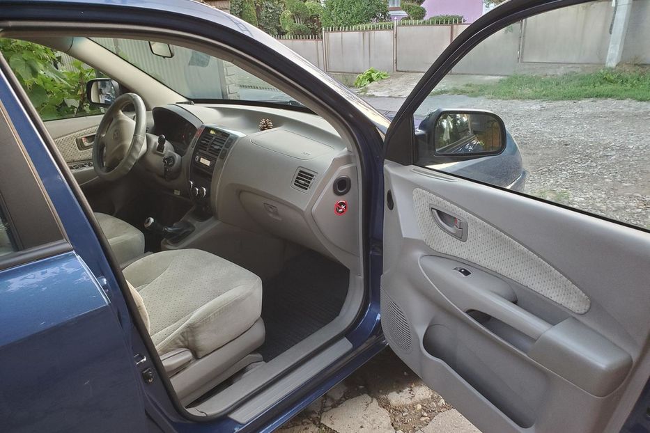 Продам Hyundai Tucson 2004 года в Черновцах