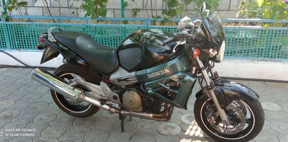 Продам Мотоциклы Все HONDA X11 2001 года в г. Мариуполь, Донецкая область
