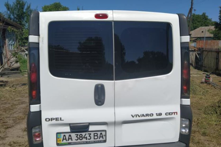 Продам Opel Vivaro груз. 2005 года в Киеве