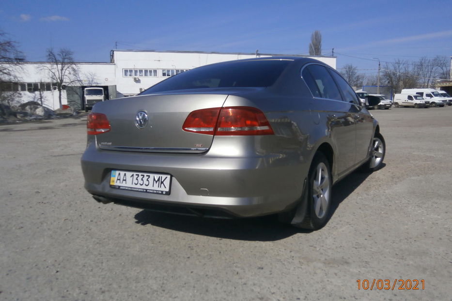 Продам Volkswagen Passat B7 2012 года в Киеве